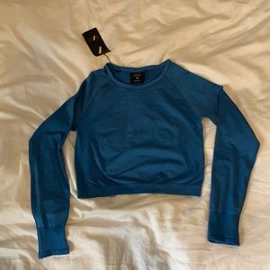 Work out long sleeve crop top